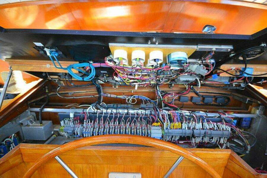 Sunday Morning 92ft Palmer Johnson Yacht For Sale