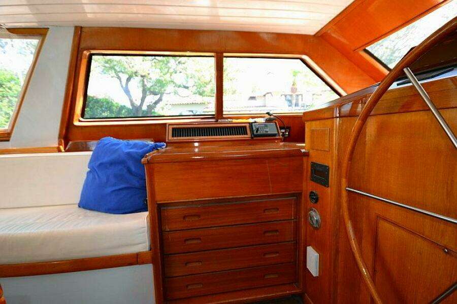 Sunday Morning 92ft Palmer Johnson Yacht For Sale