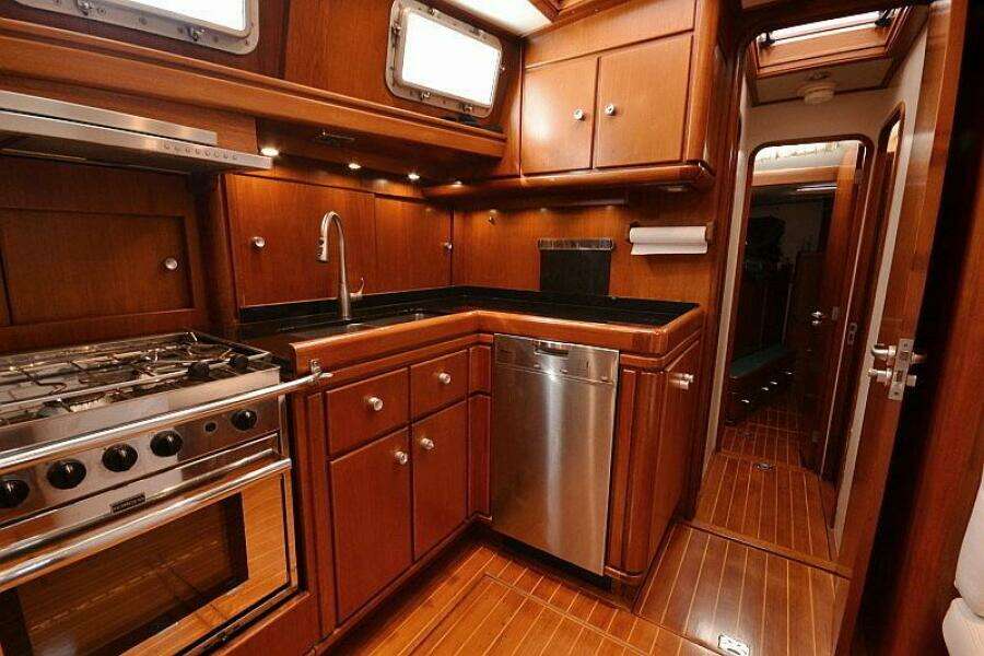 Sunday Morning 92ft Palmer Johnson Yacht For Sale