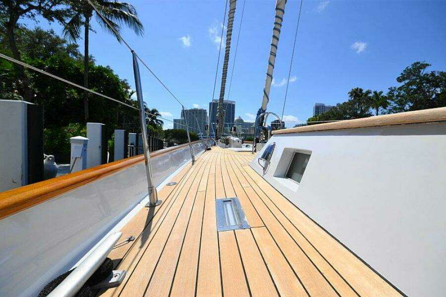 Sunday Morning 92ft Palmer Johnson Yacht For Sale