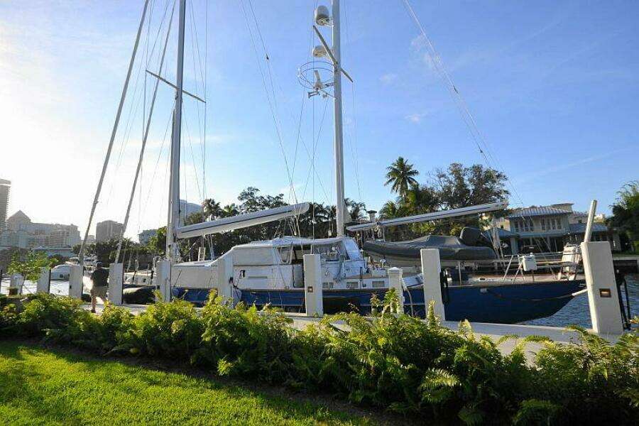 Sunday Morning 92ft Palmer Johnson Yacht For Sale