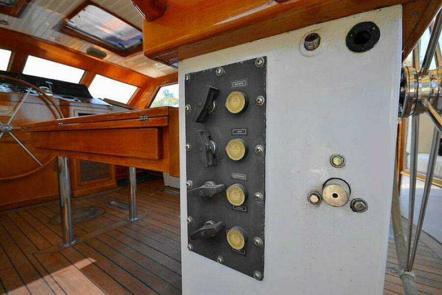 Sunday Morning 92ft Palmer Johnson Yacht For Sale