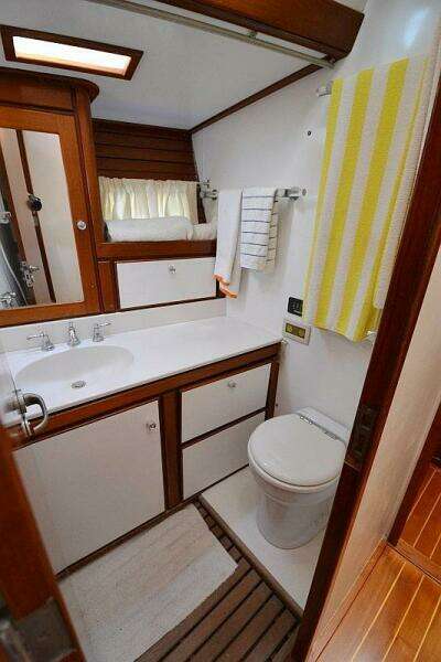 Sunday Morning 92ft Palmer Johnson Yacht For Sale