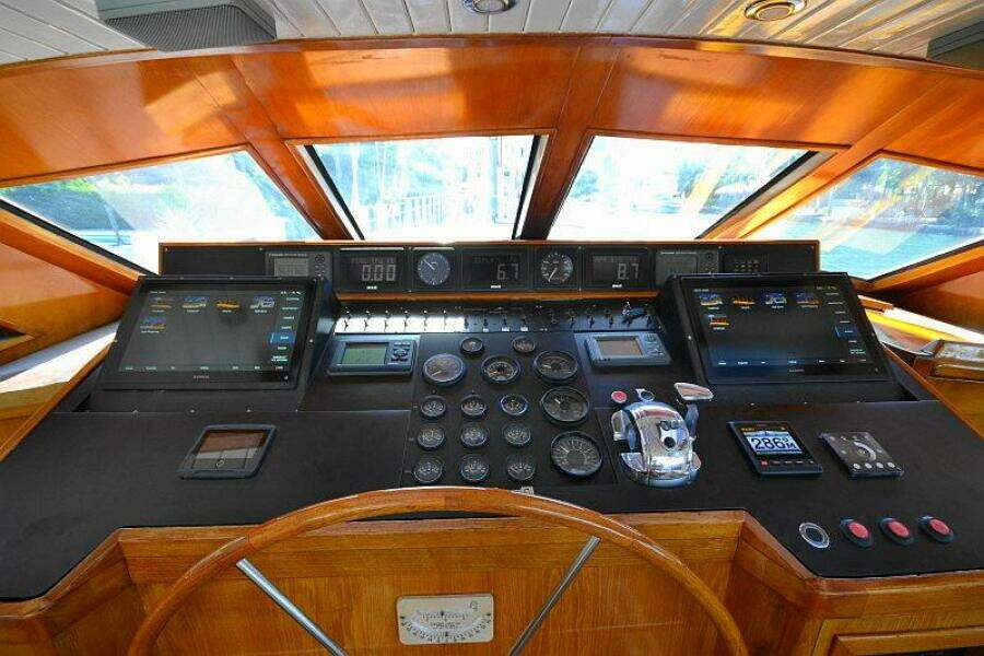Sunday Morning 92ft Palmer Johnson Yacht For Sale