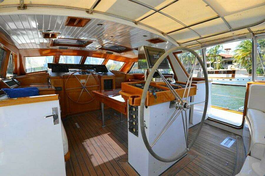 Sunday Morning 92ft Palmer Johnson Yacht For Sale