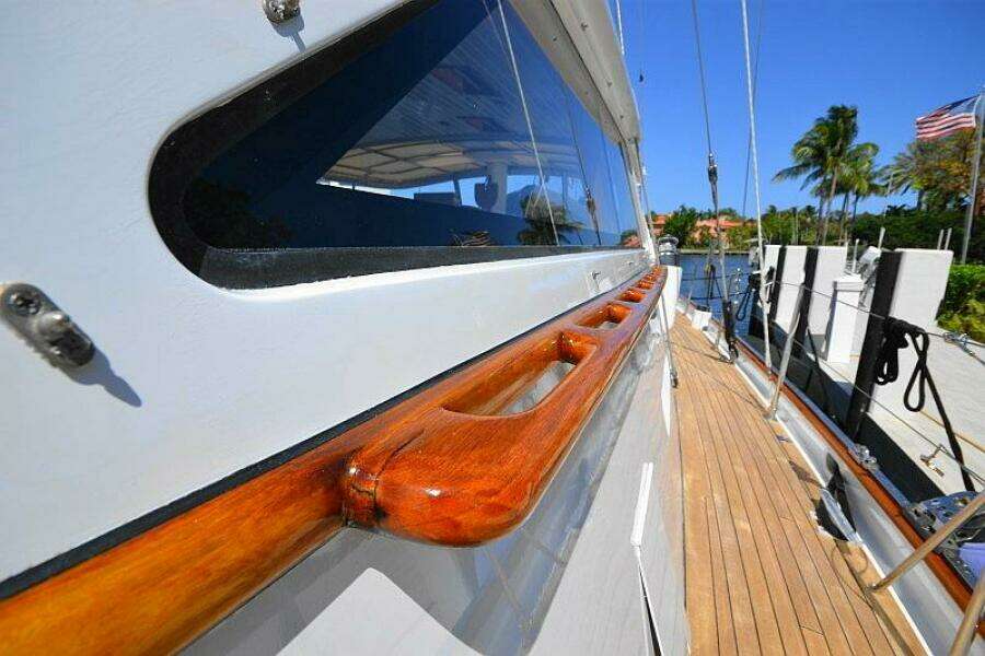 Sunday Morning 92ft Palmer Johnson Yacht For Sale