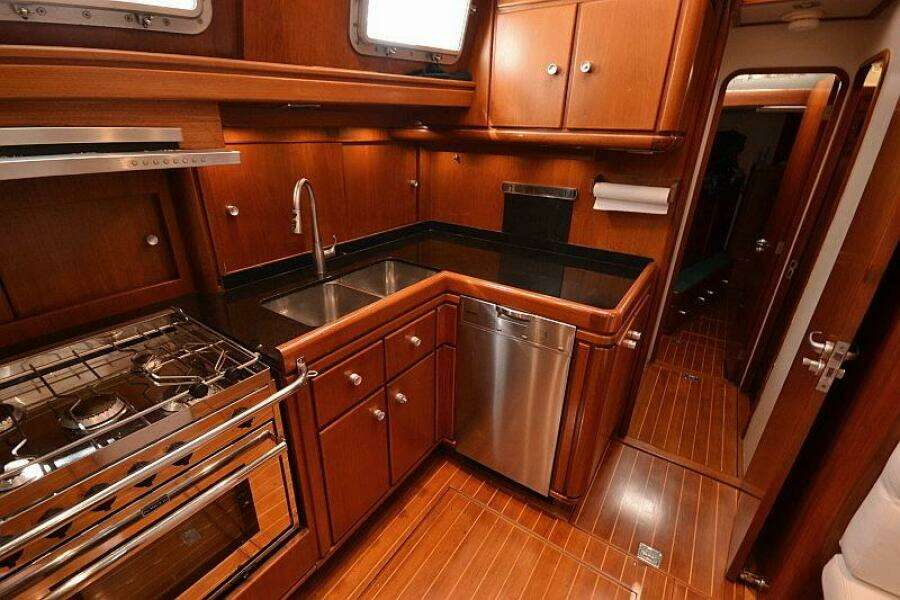 Sunday Morning 92ft Palmer Johnson Yacht For Sale