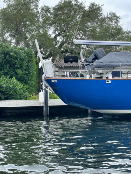 Sunday Morning 92ft Palmer Johnson Yacht For Sale