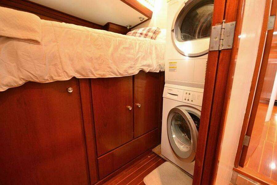 Sunday Morning 92ft Palmer Johnson Yacht For Sale