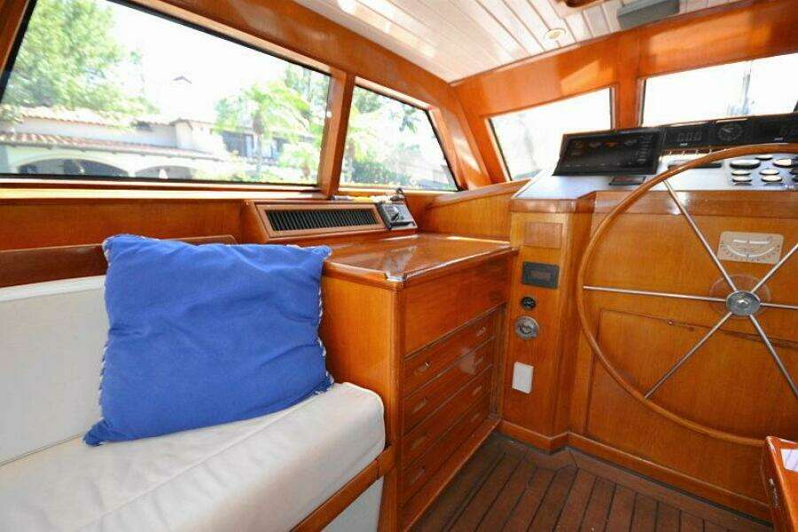 Sunday Morning 92ft Palmer Johnson Yacht For Sale