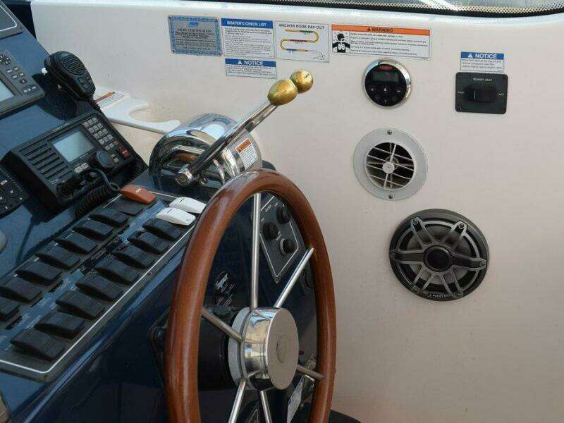 33ft Tiara Yachts Yacht For Sale