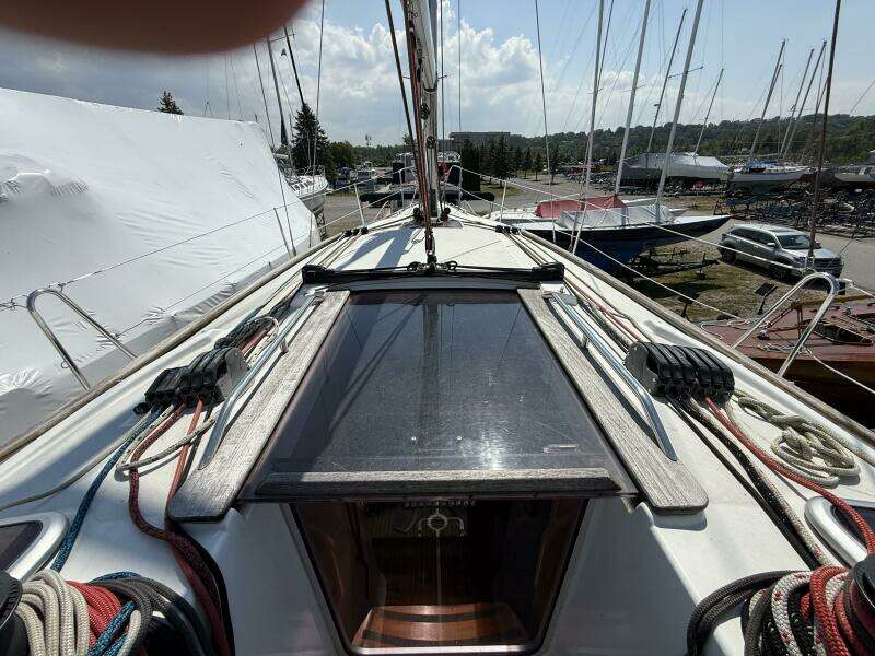 Vitamin D 36ft Jeanneau Yacht For Sale