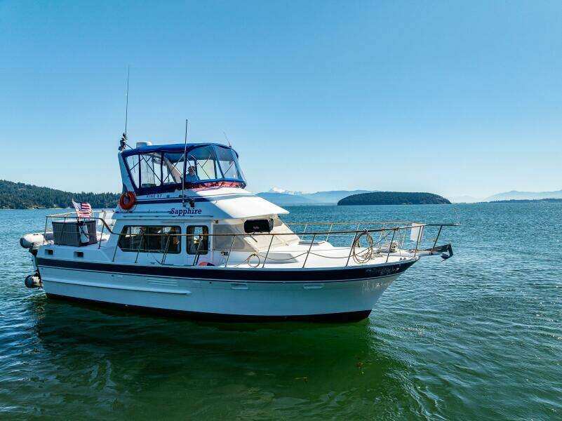 37ft Kha Shing Yacht For Sale