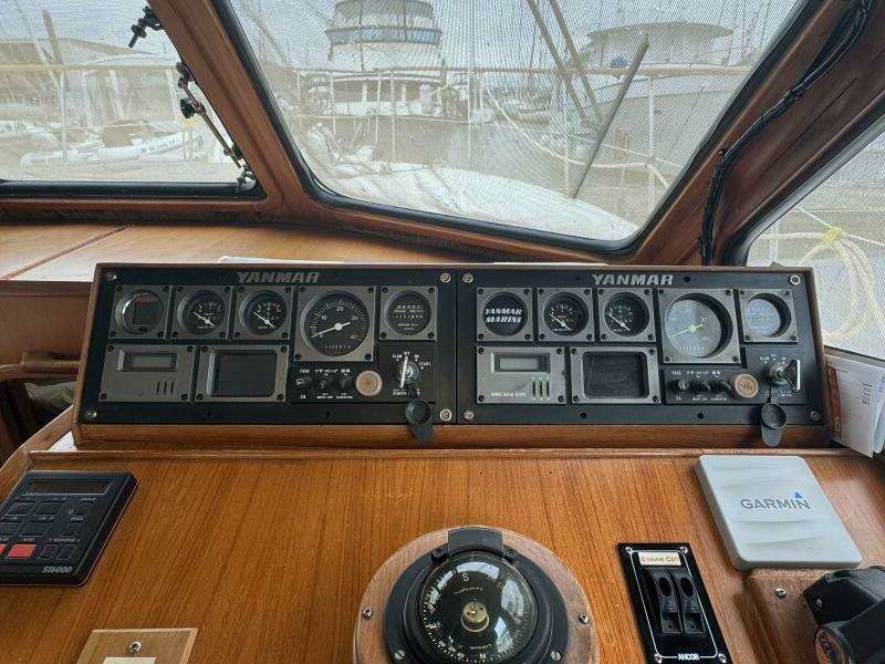 37ft Kha Shing Yacht For Sale