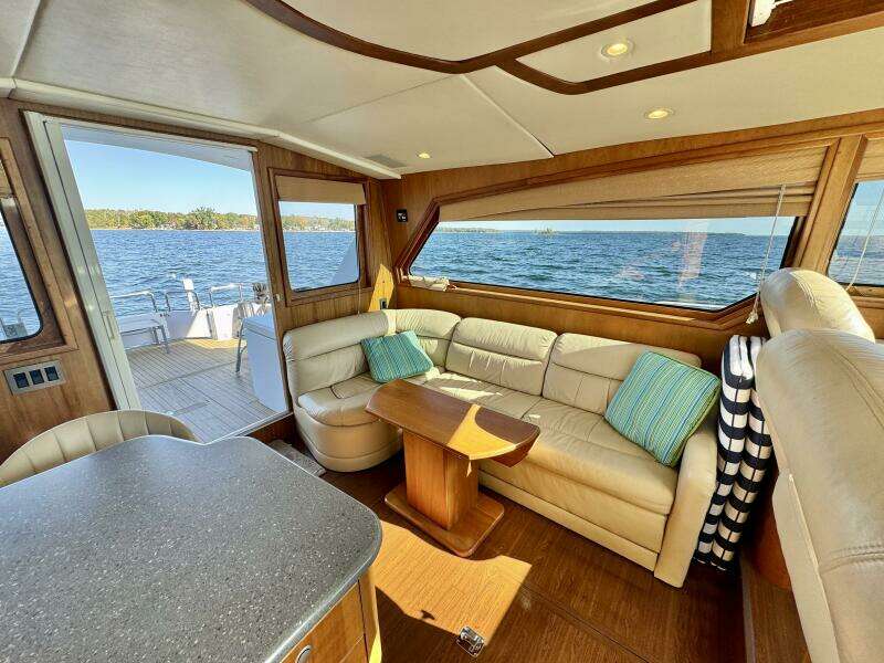 42ft Dovercraft Yacht For Sale