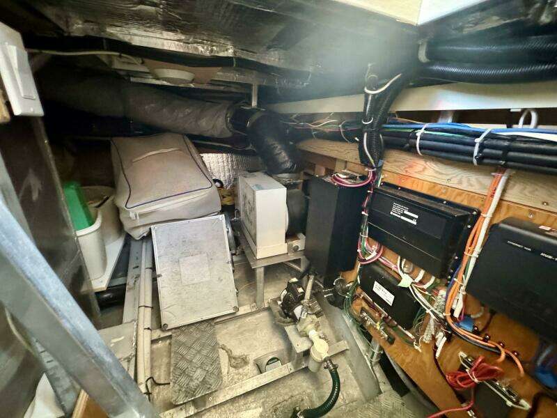 42ft Dovercraft Yacht For Sale