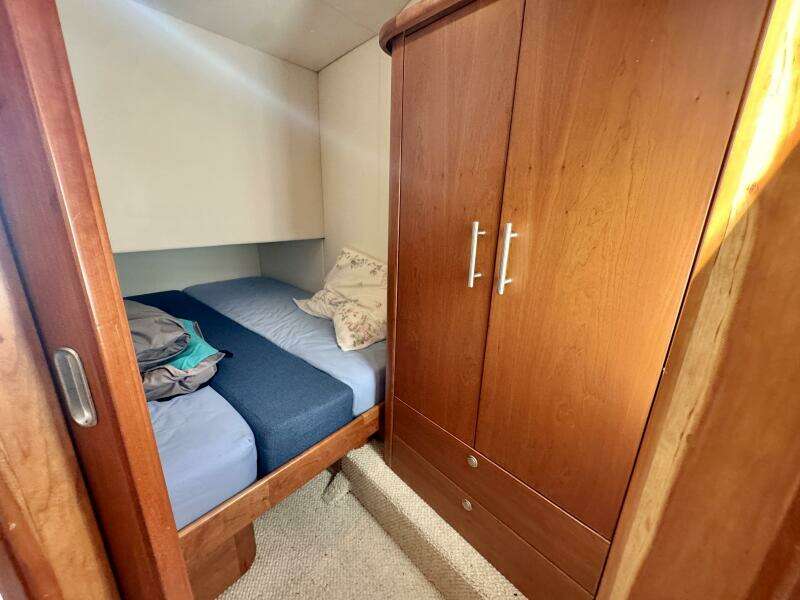 42ft Dovercraft Yacht For Sale