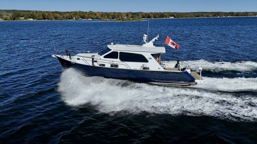 42ft Dovercraft Yacht For Sale
