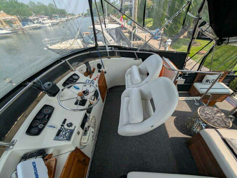 Cooper Prowler 10m Sundeck 1986