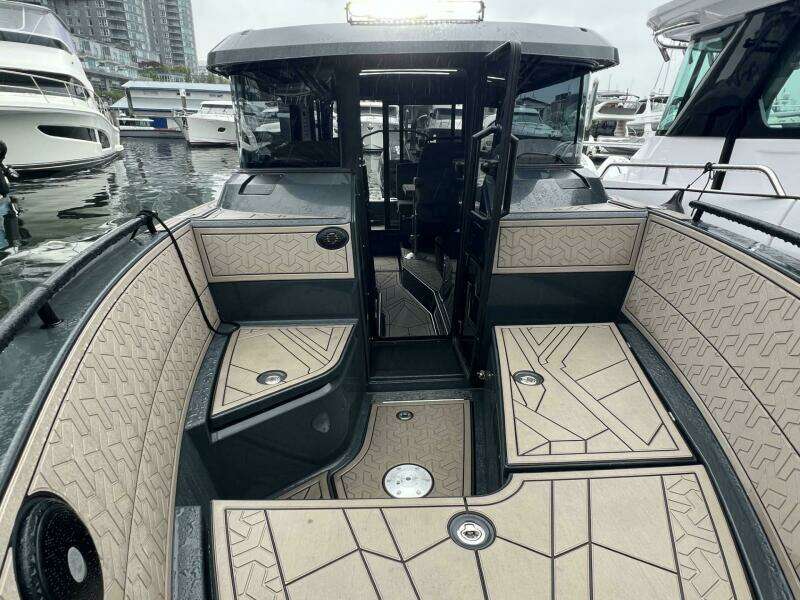 28ft XO Boats Yacht For Sale