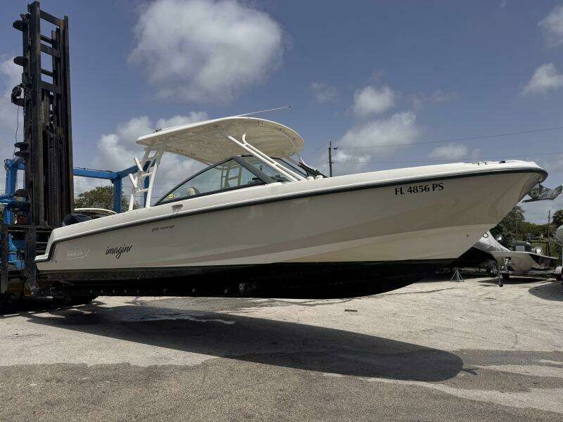 27ft Boston Whaler Yacht For Sale