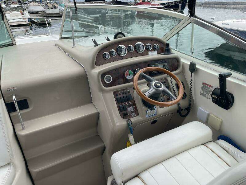 27ft Sea Ray Yacht For Sale