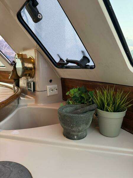 1998-fountaine-pajot-bahia-46-sail-9828541-20250605171331559-1_XLARGE.jpg