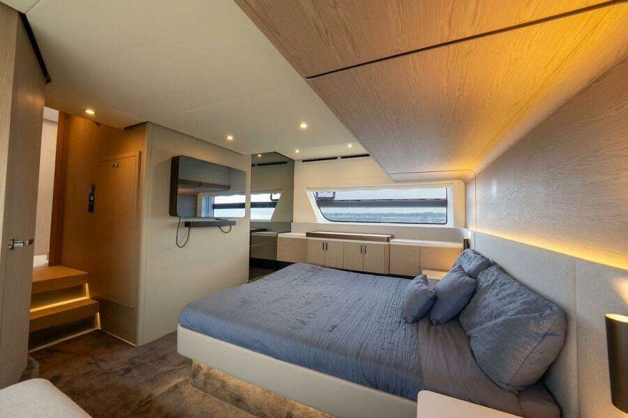 55ft Azimut Yacht For Sale