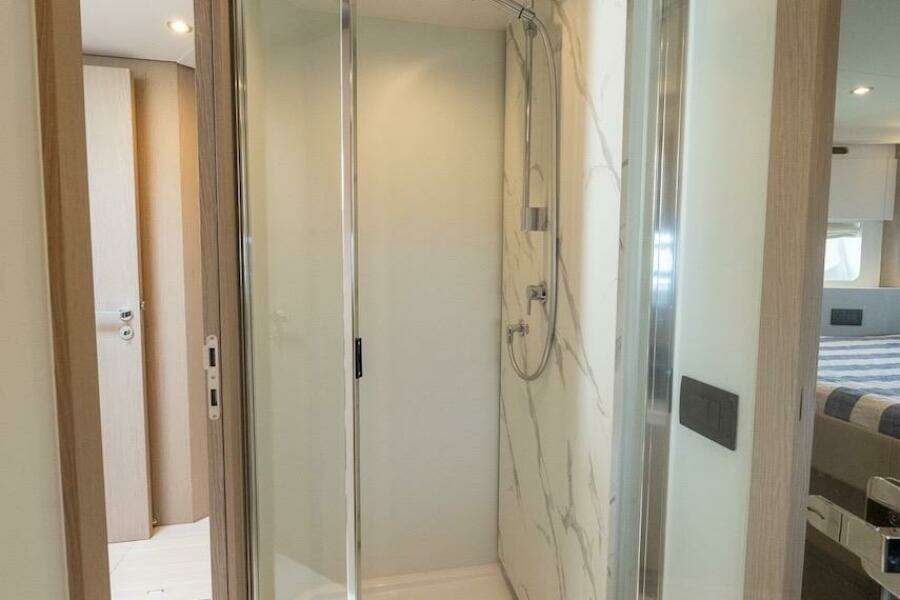 55ft Azimut Yacht For Sale