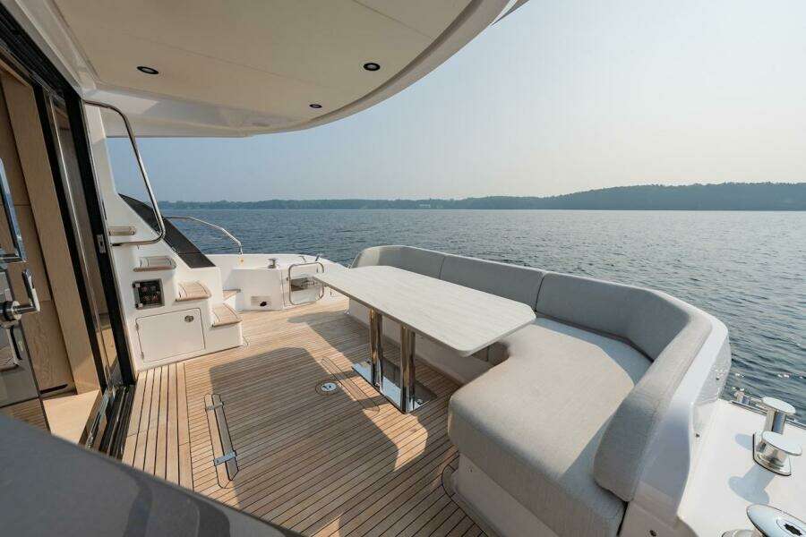 55ft Azimut Yacht For Sale