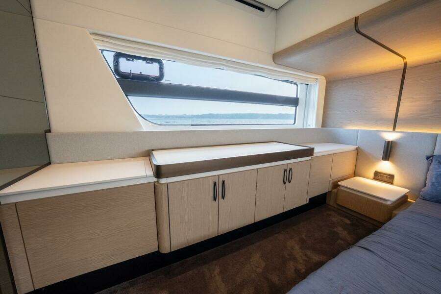55ft Azimut Yacht For Sale