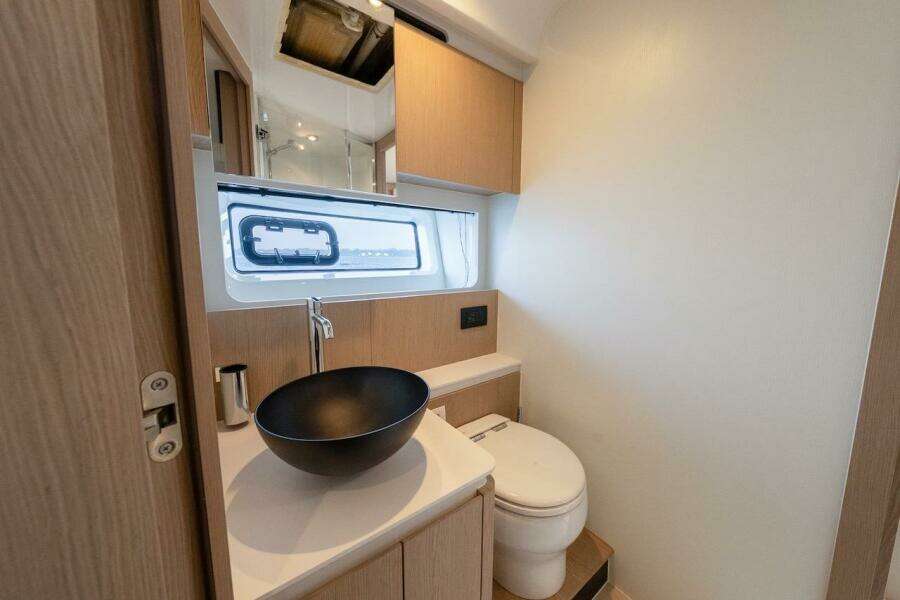 55ft Azimut Yacht For Sale