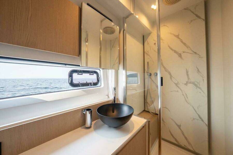 55ft Azimut Yacht For Sale