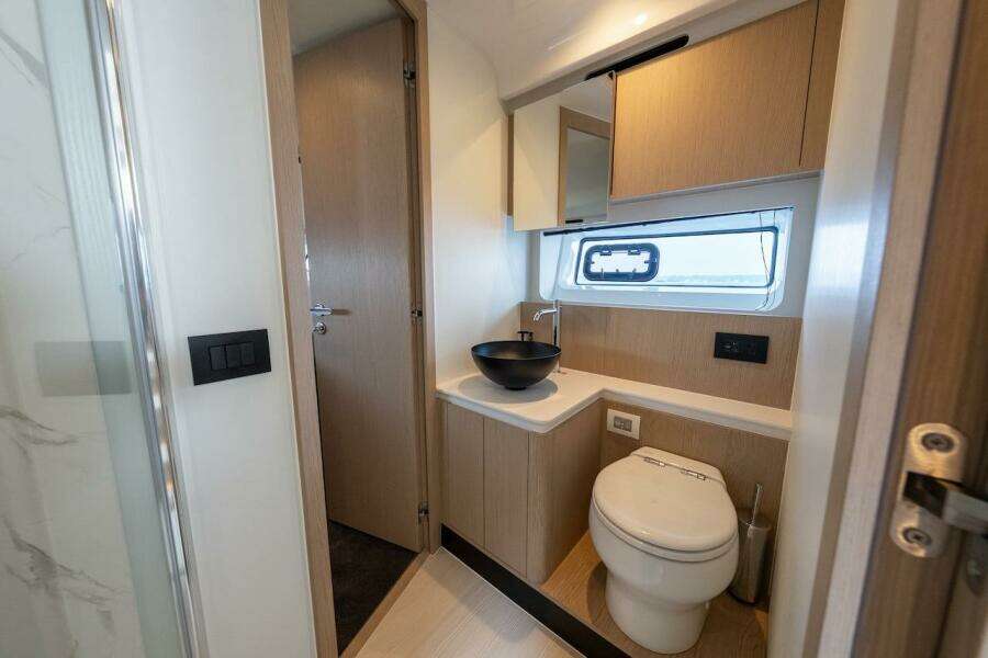 55ft Azimut Yacht For Sale