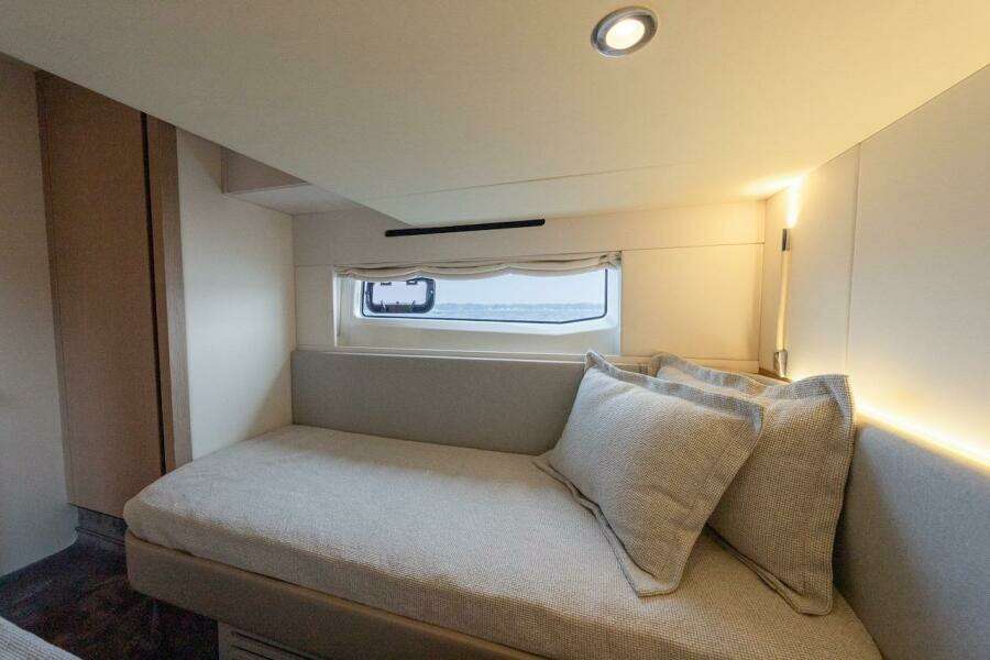 55ft Azimut Yacht For Sale