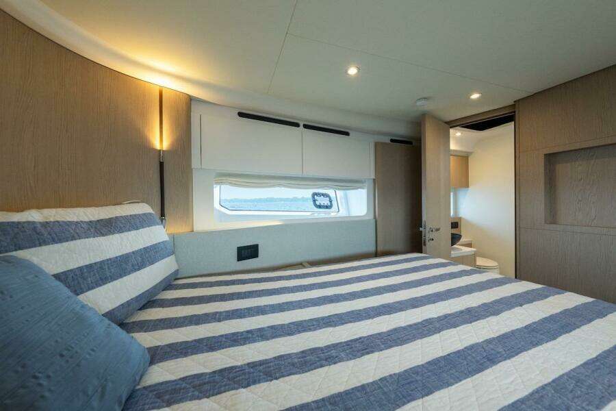55ft Azimut Yacht For Sale