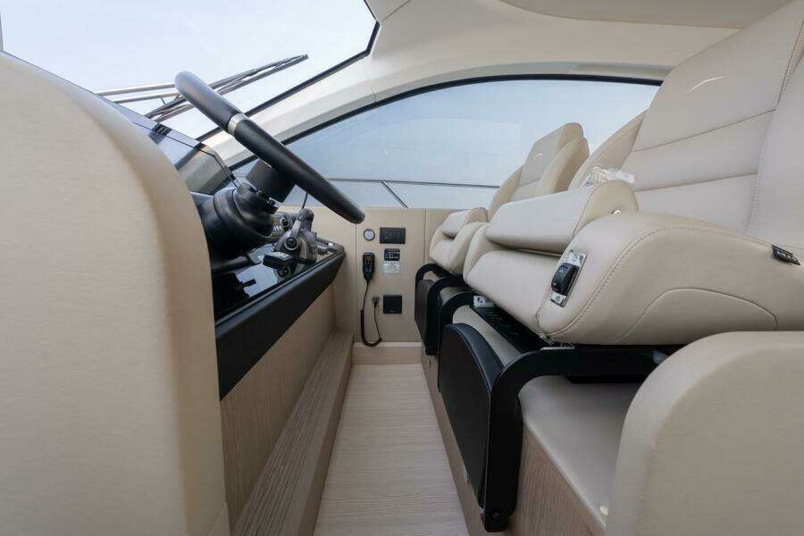 55ft Azimut Yacht For Sale