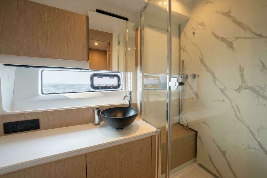 55ft Azimut Yacht For Sale