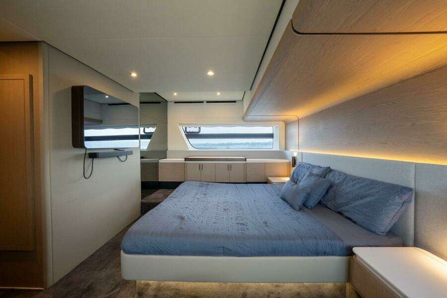 55ft Azimut Yacht For Sale