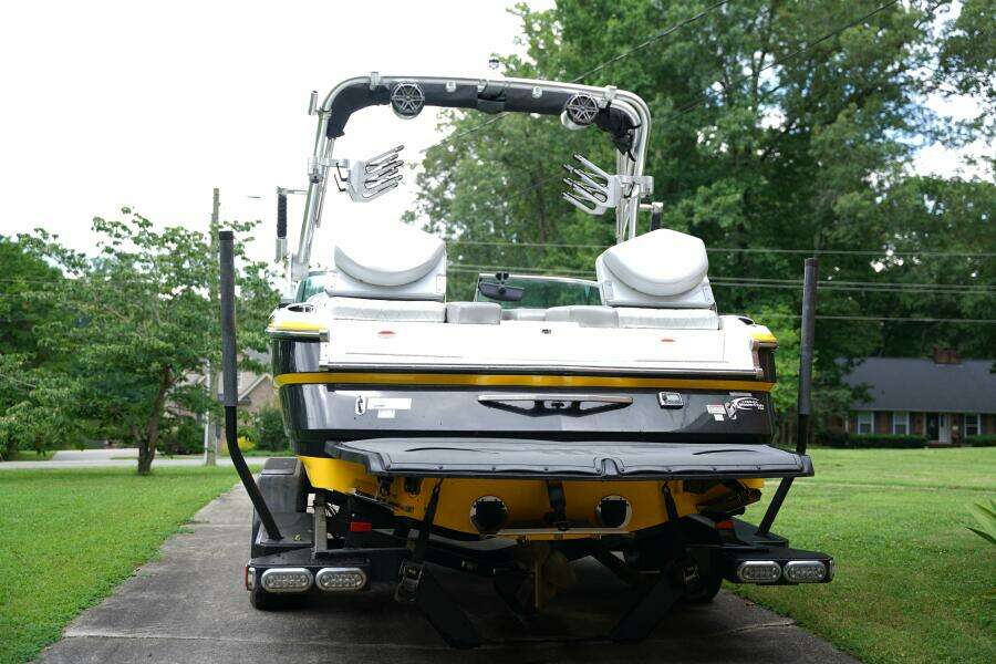 22ft Mastercraft Yacht For Sale