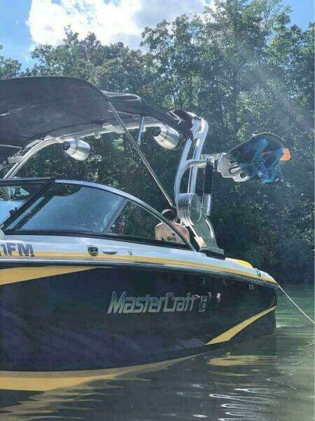 22ft Mastercraft Yacht For Sale