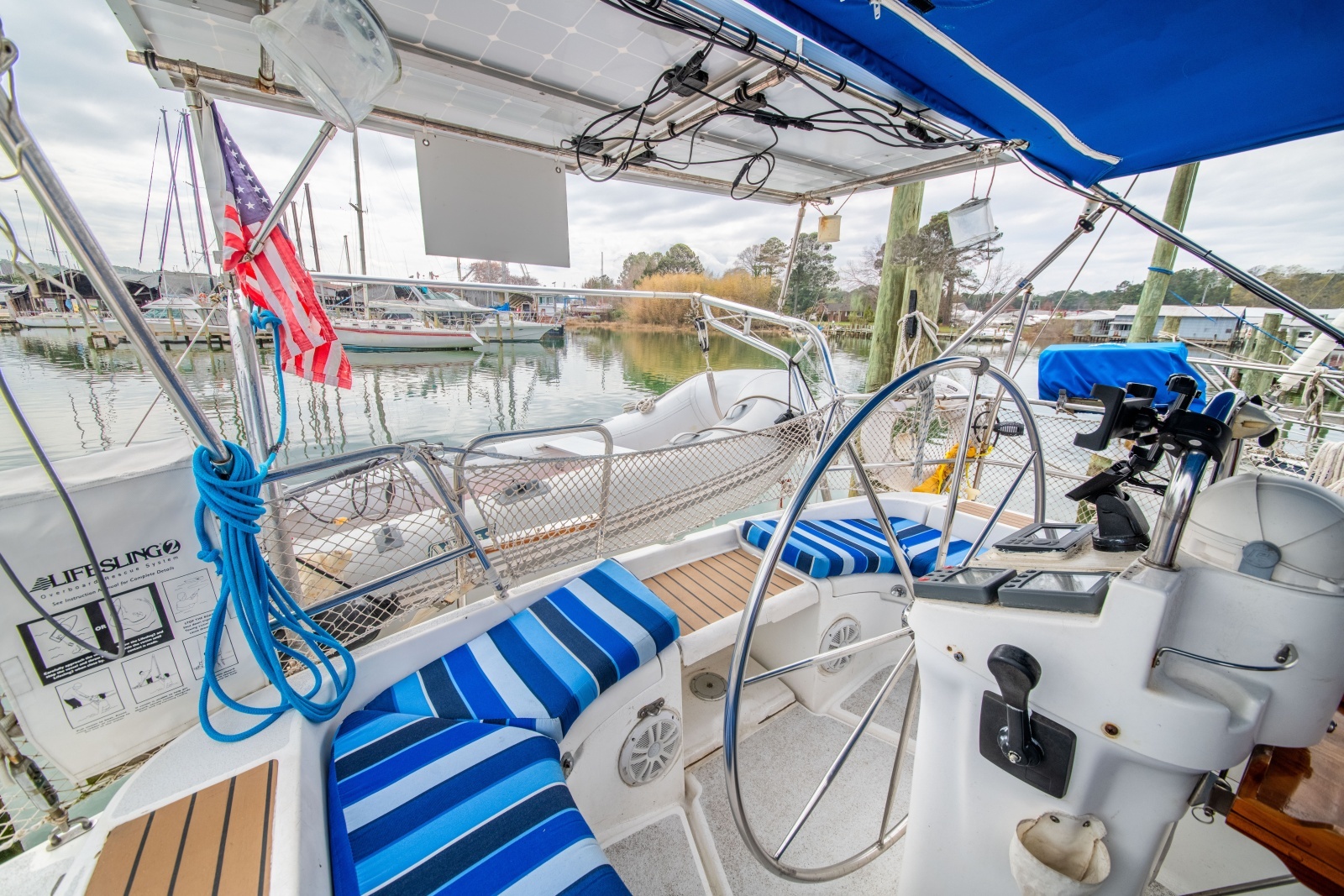 City Dogs 39ft Beneteau Yacht For Sale