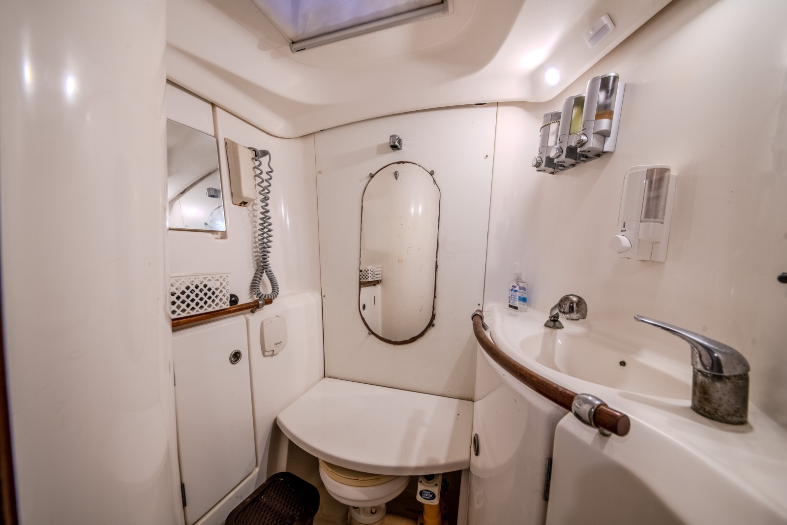 City Dogs 39ft Beneteau Yacht For Sale