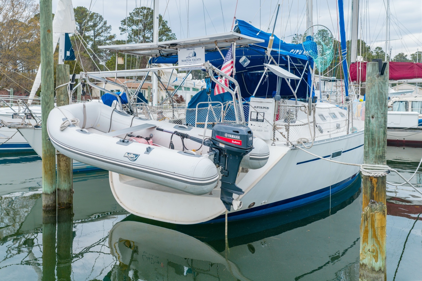 City Dogs 39ft Beneteau Yacht For Sale