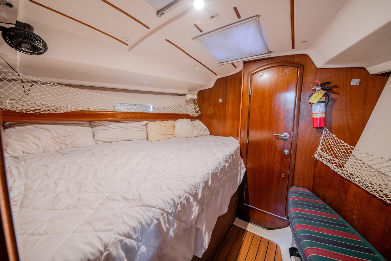 City Dogs 39ft Beneteau Yacht For Sale