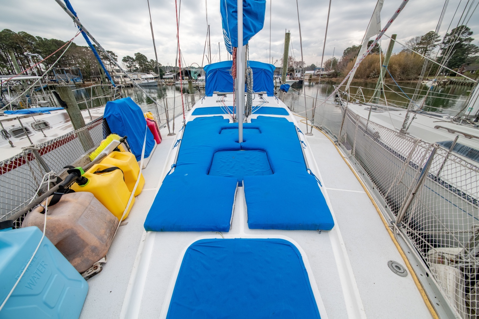 City Dogs 39ft Beneteau Yacht For Sale