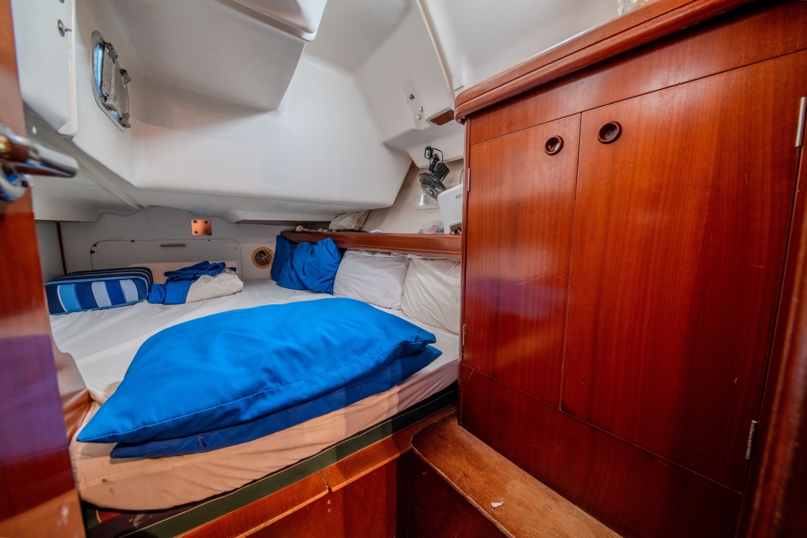 City Dogs 39ft Beneteau Yacht For Sale