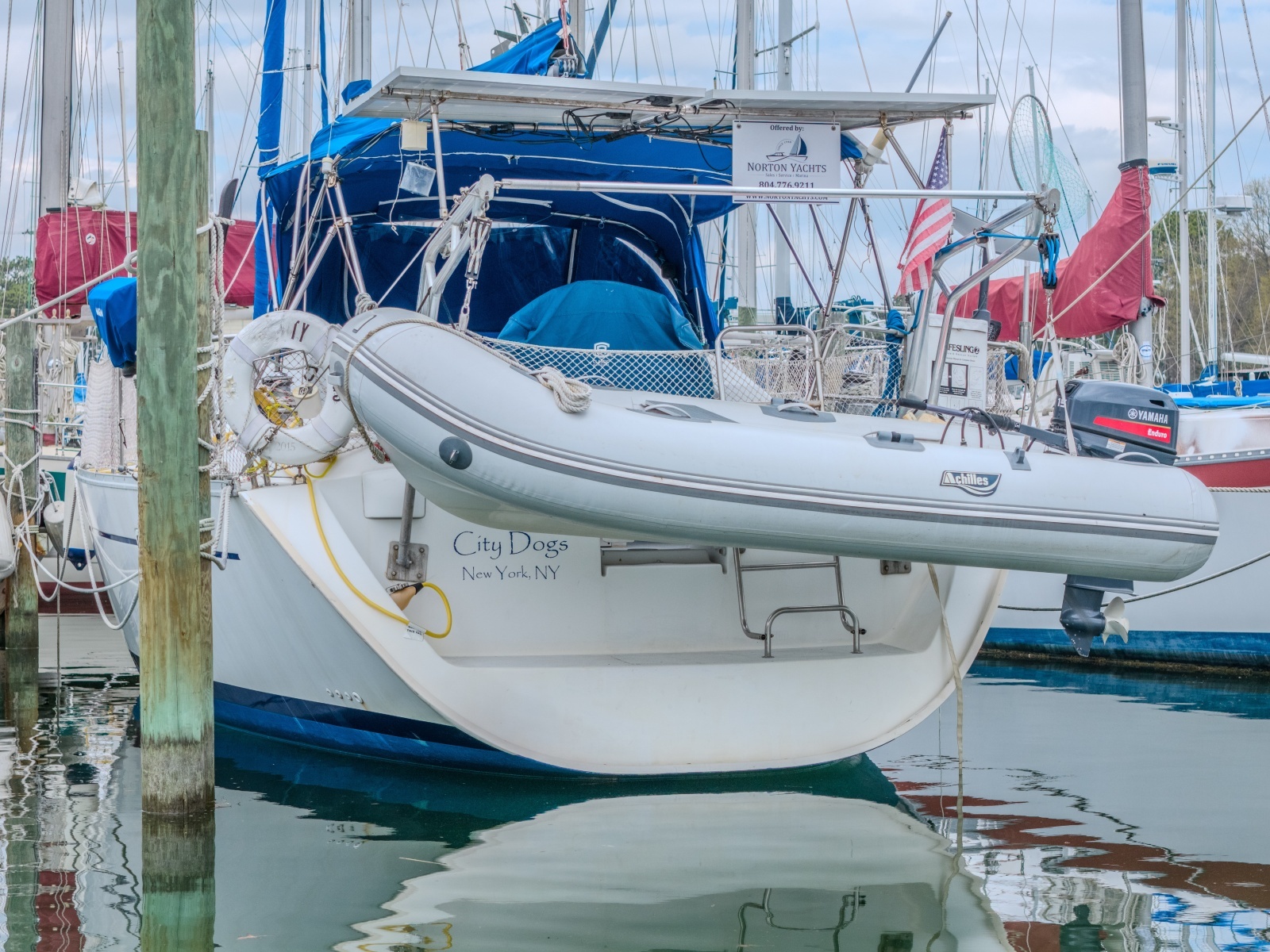 City Dogs 39ft Beneteau Yacht For Sale