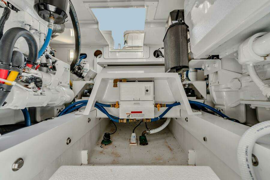 SLIGO 42ft Henriques Yacht For Sale SLIGO 42ft Henriques Yacht For Sale