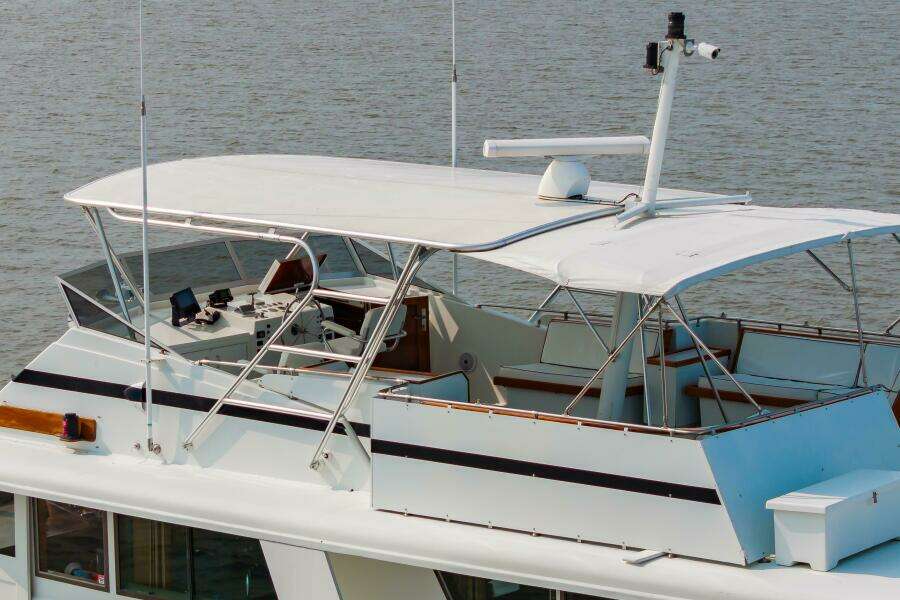 1980 Hatteras Extended Deck Power 9832157 981829155 0 090620250652 7